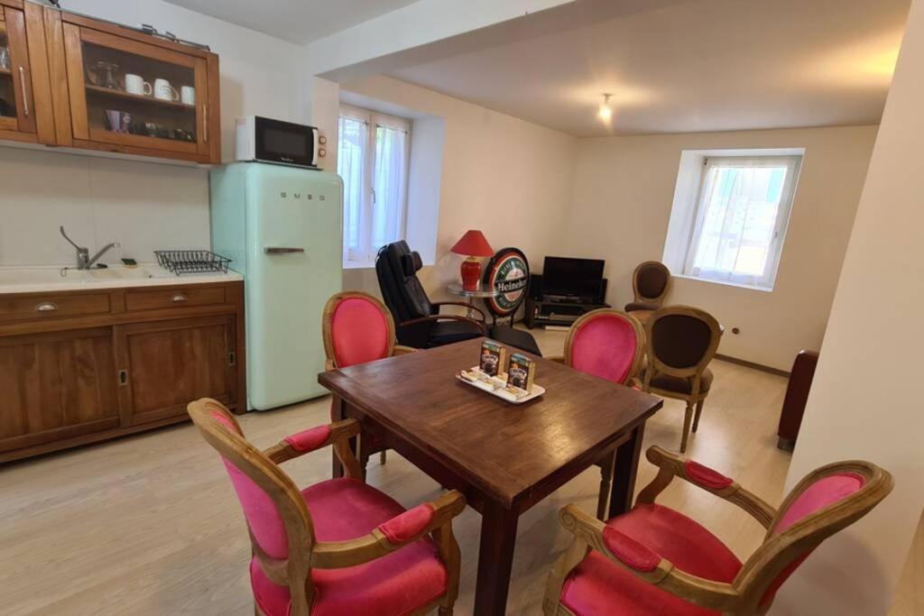 Le Bonheur Est Parfois Cache Dans L'inconnu Ii Appartement